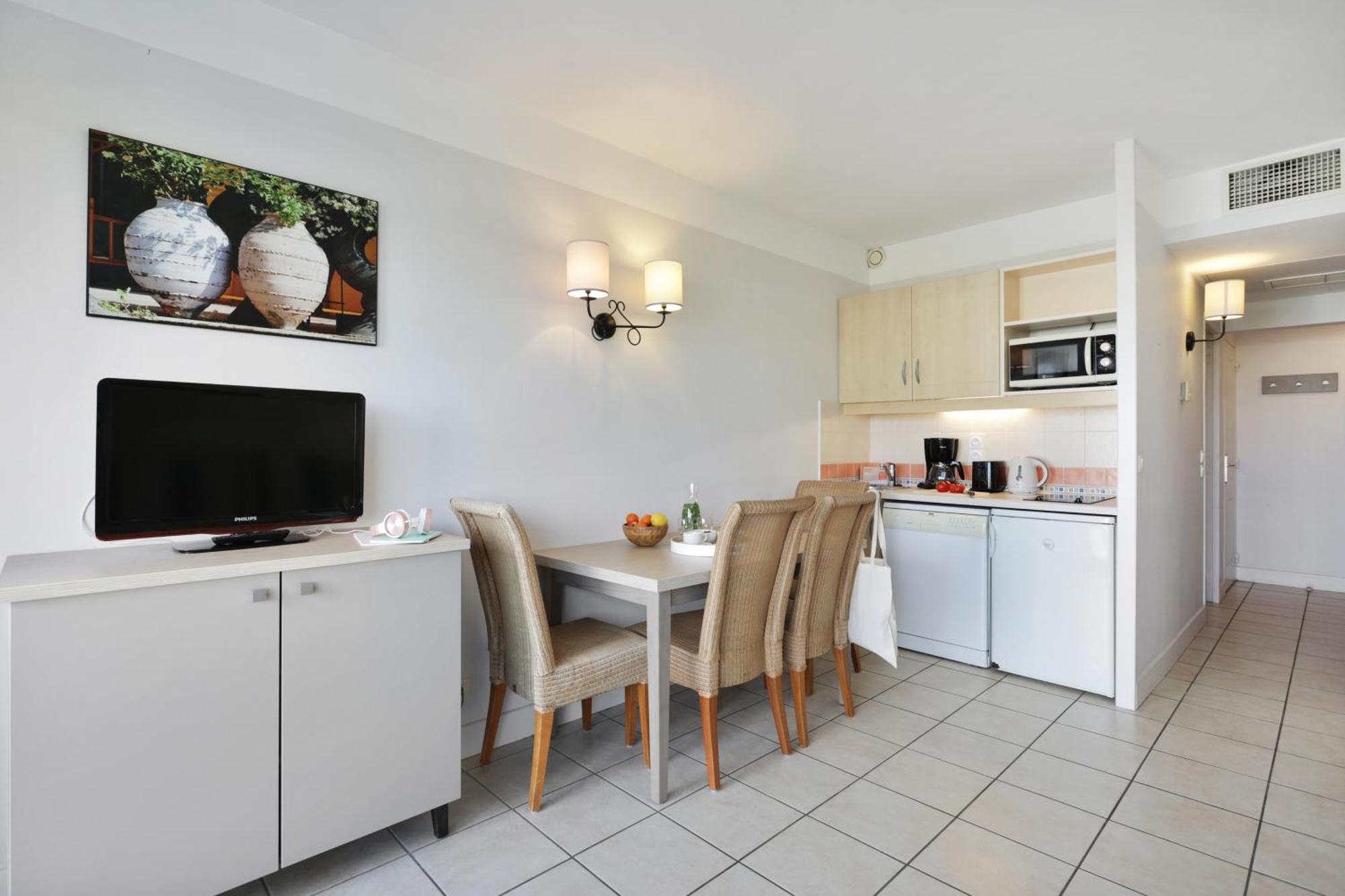 Residence Heliotel Marine Saint-Laurent-du-Var Dış mekan fotoğraf